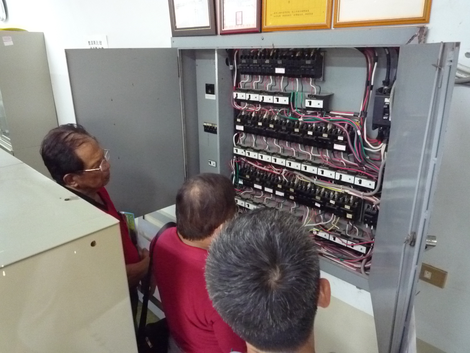 20150807 機械科工廠電力改善