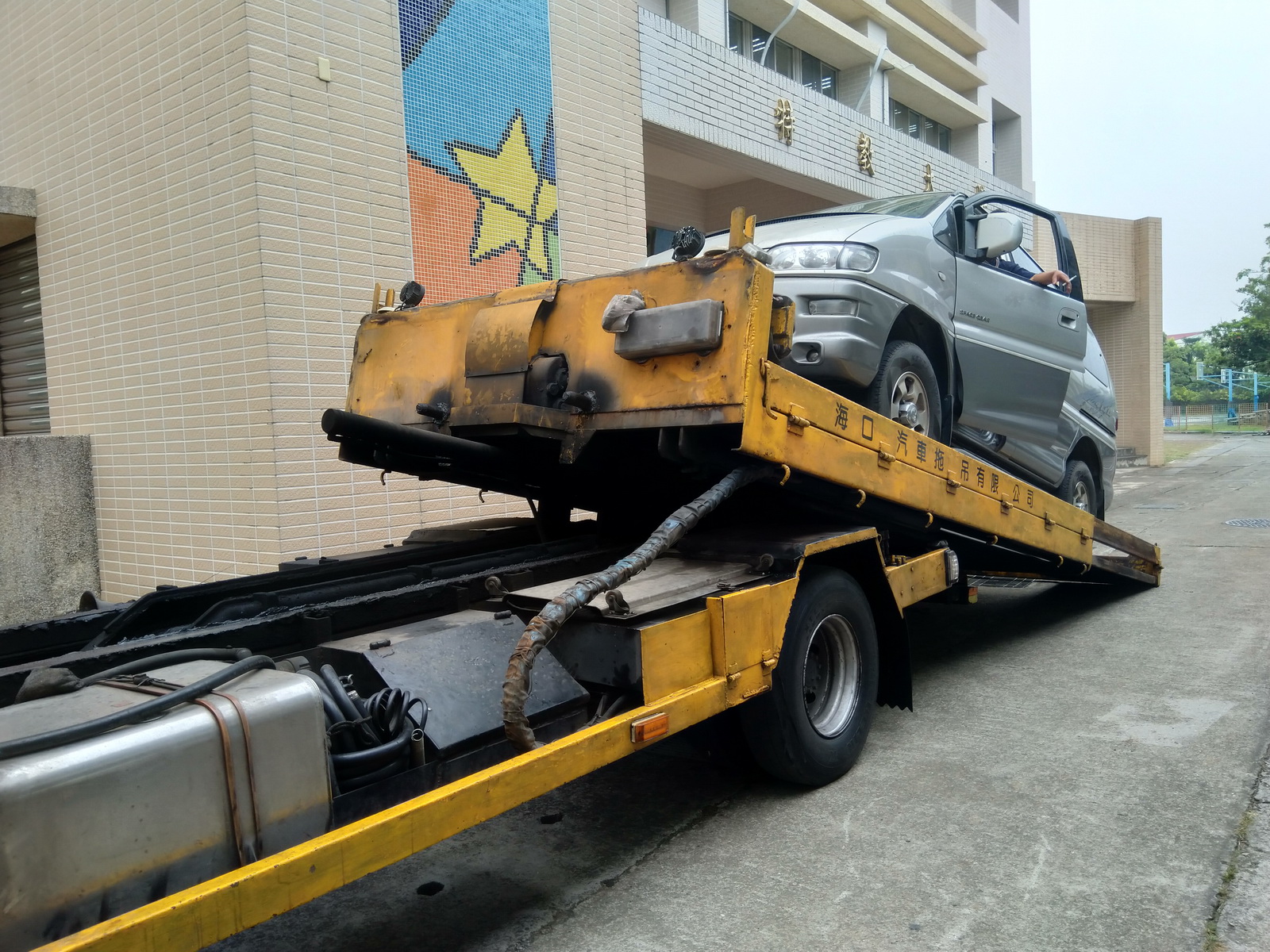 20181016 警政署捐贈2輛-4WD車輛