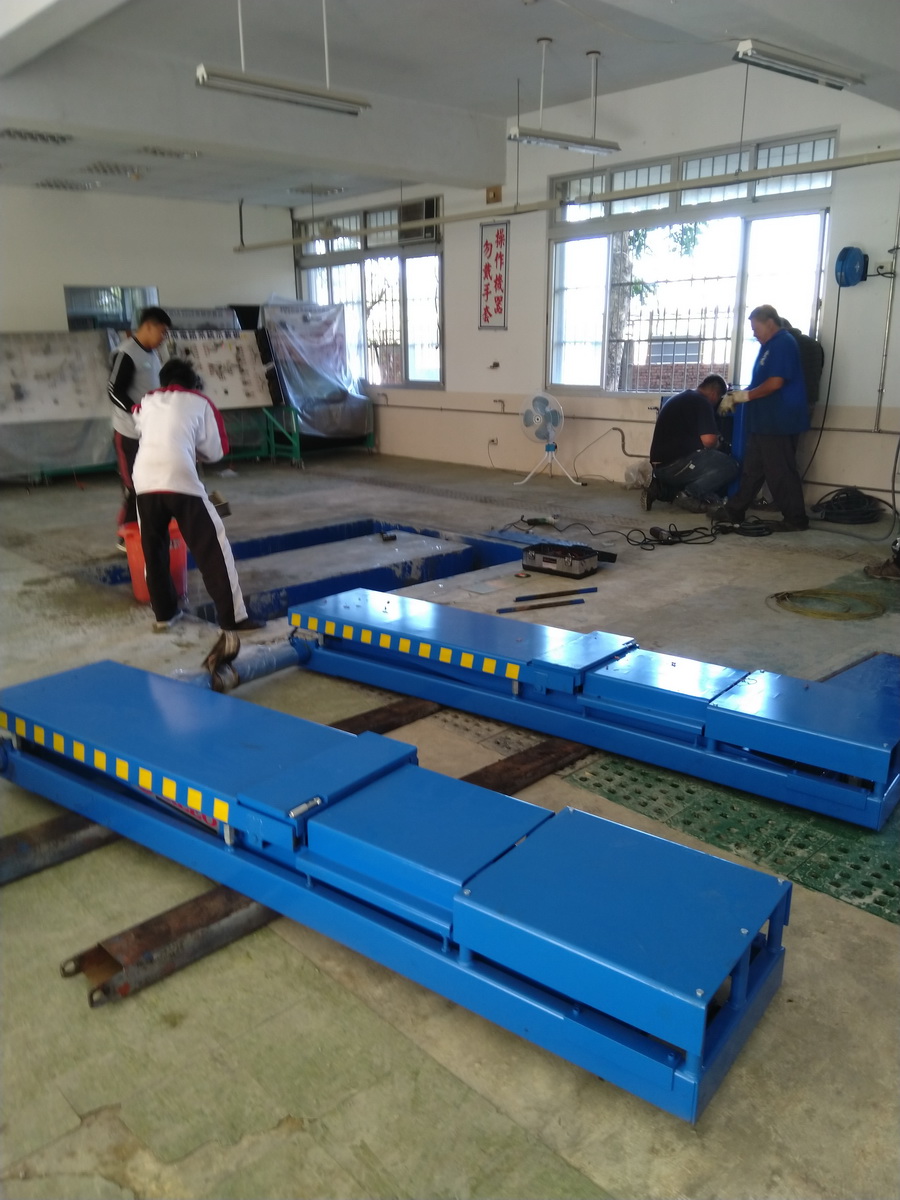 20181227 汽車科第5工廠~3500kg 千斤頂建置