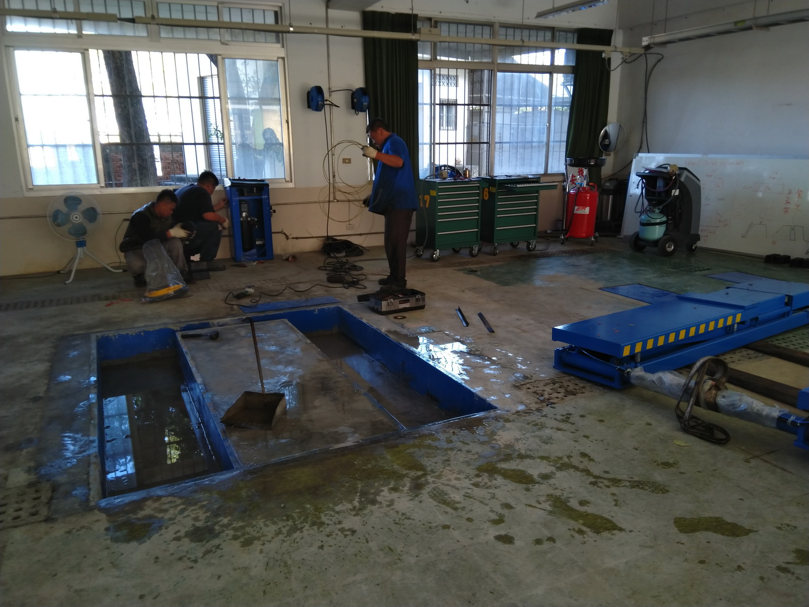 20181227 汽車科第5工廠~3500kg 千斤頂建置