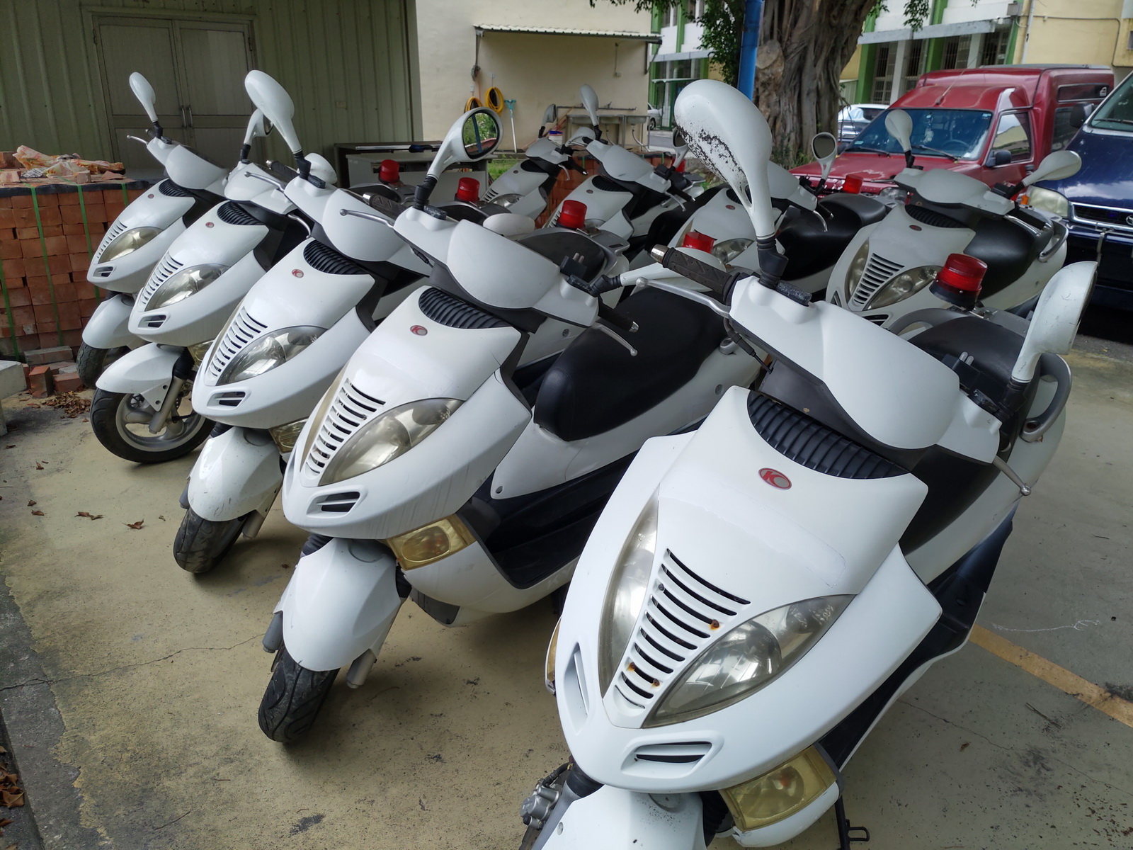 20200706 台南市警察局贈車6輛-摩托車10台