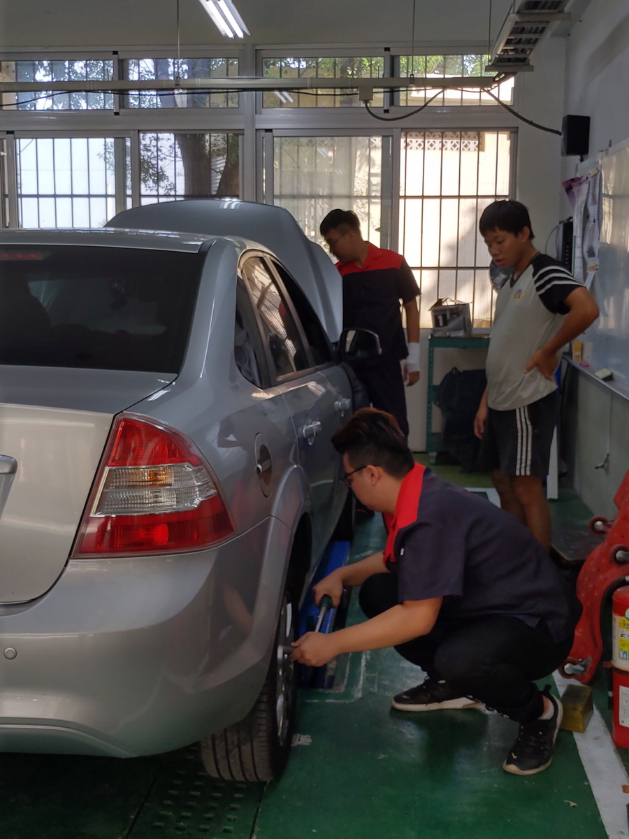 20201014 汽車修護科-實習