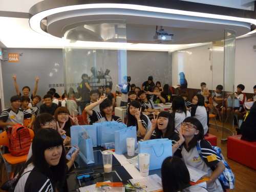 1030515正修科技大學 共4張照片