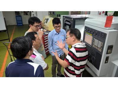 20160415 CNC多軸加工機~程泰工程師-2